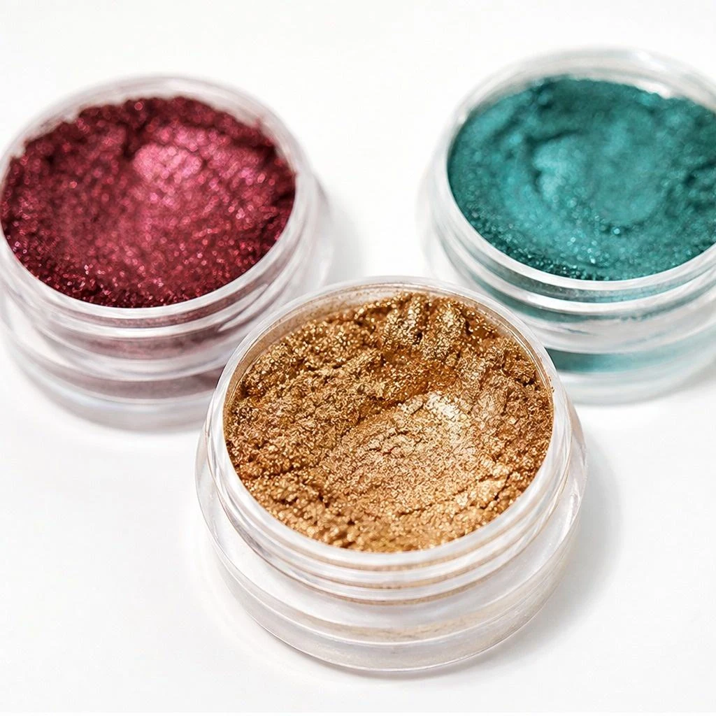 Pearlescent mica pigment